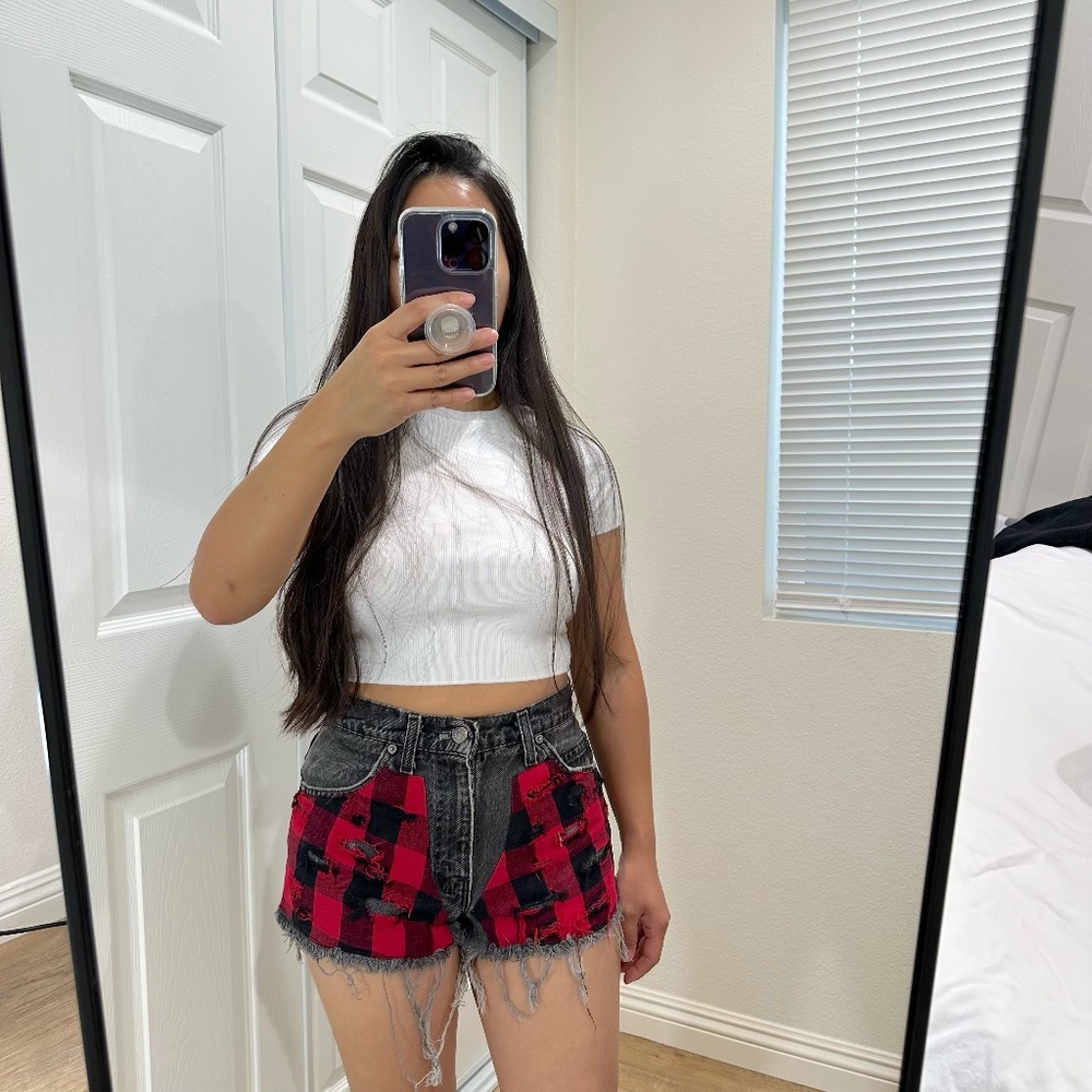 LF STORE HIGH WAISTED SHORTS